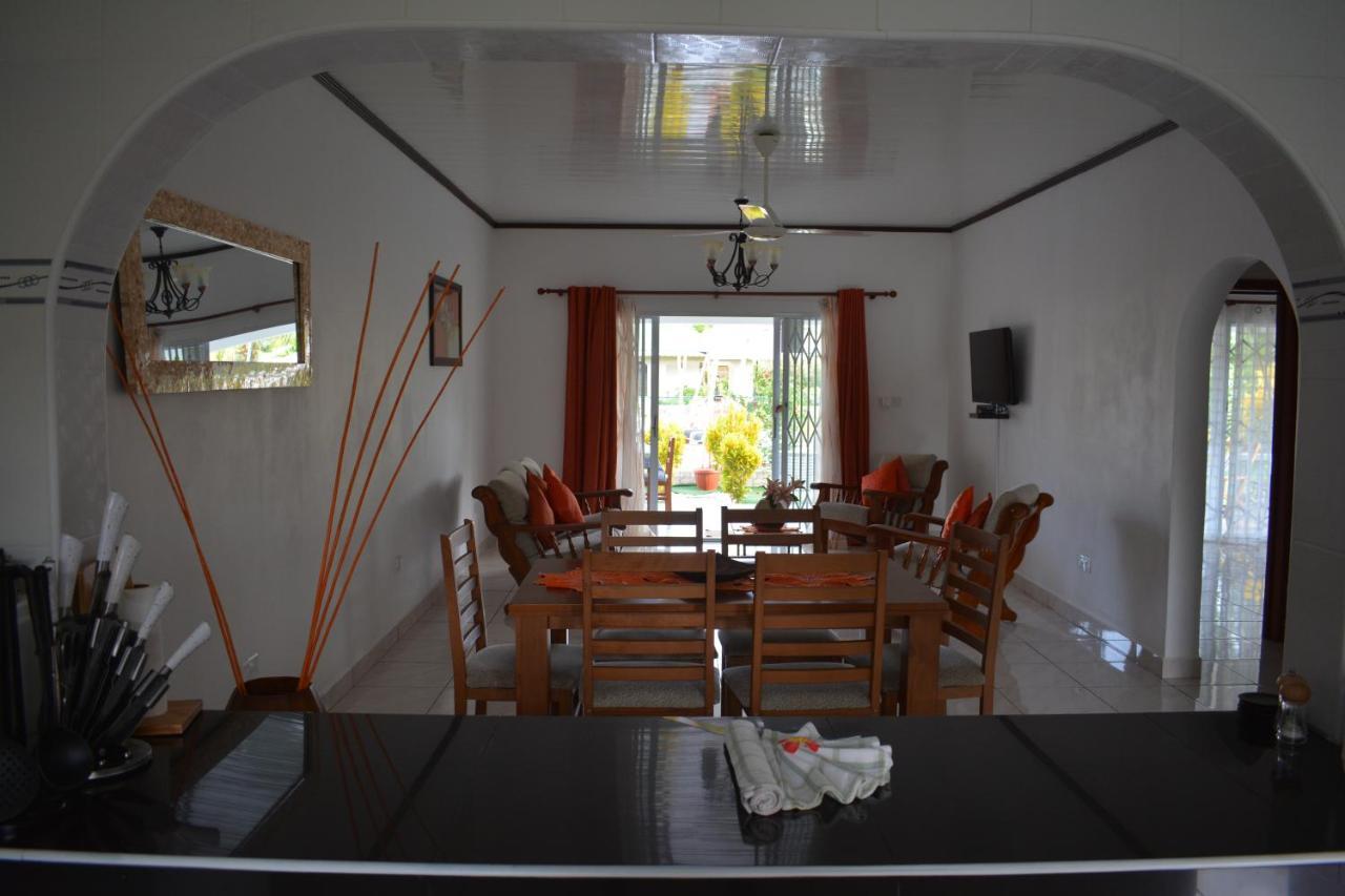 פראסלין Leo'S Petit Villa Annex מראה חיצוני תמונה